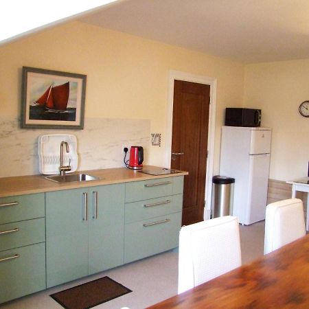 Glendalough Scenery Farmhouse 라운드우드 외부 사진