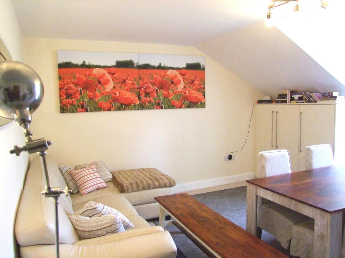 Glendalough Scenery Farmhouse 라운드우드 외부 사진